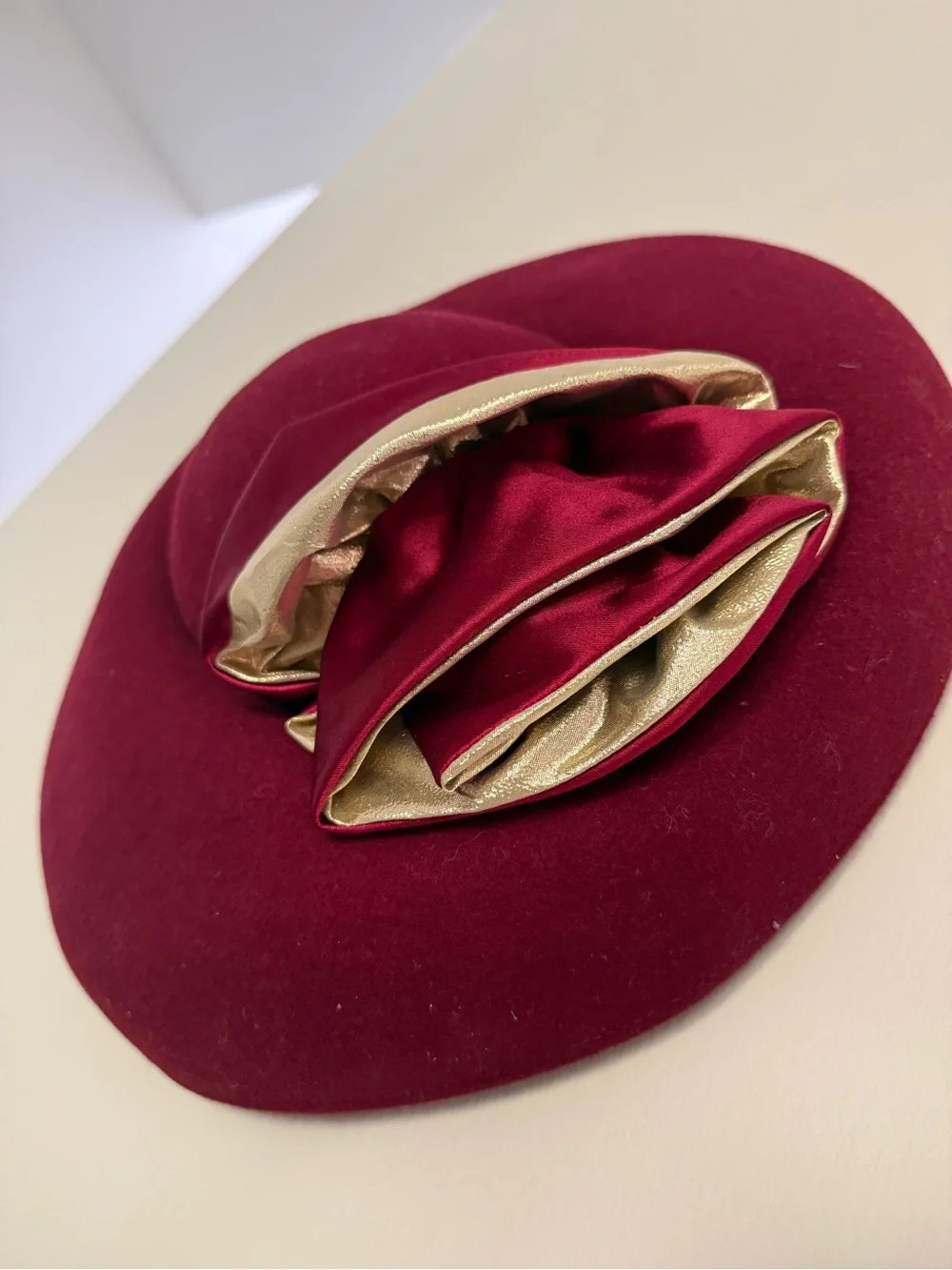 Women's Maroon Wool Felt Hat with Gold Satin Accent - Picture 3 of 9